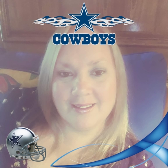 Meet your Posher, Vicky - Picture 1 of 1